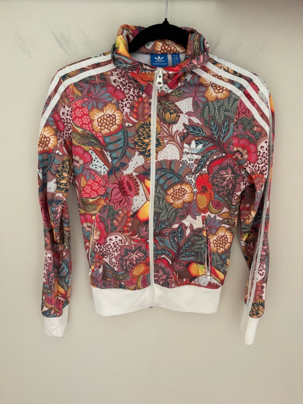 Adidas Originals X Farm Rio Fugiprabali Firebird Floral Track Jacket Size XS - Picture 5 of 8